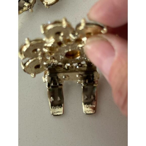 Vintage Women's Silver Rhinestone Rosette Stone Clip-on Earrings - Picture 8 of 13